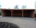 De bouw van een carport